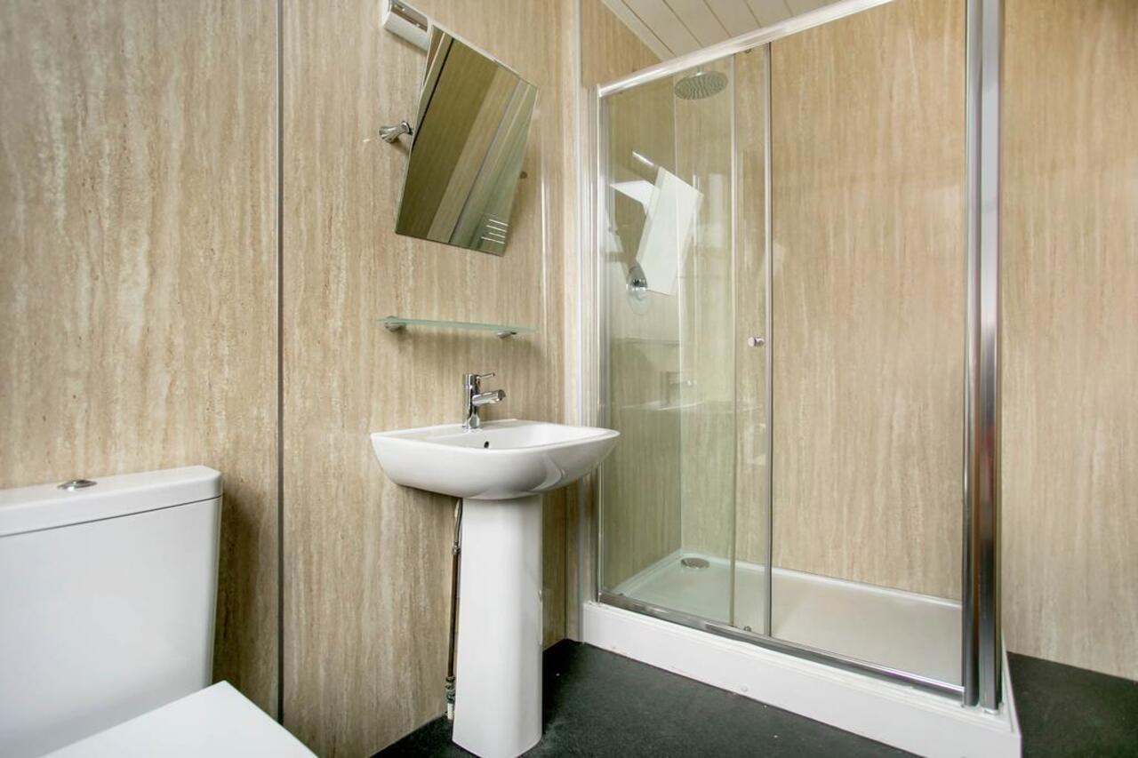 Oyo The Ivory Hotel Glasgow Extérieur photo
