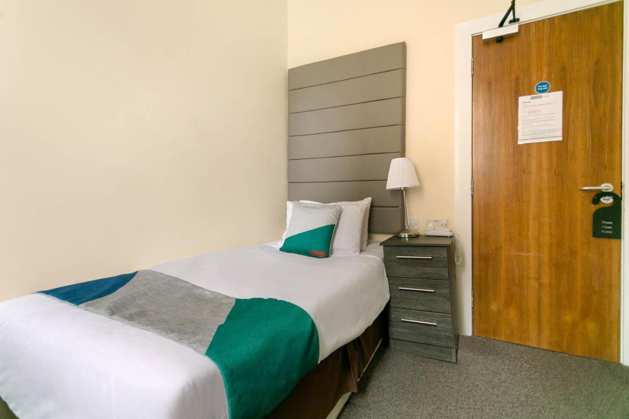 Oyo The Ivory Hotel Glasgow Extérieur photo