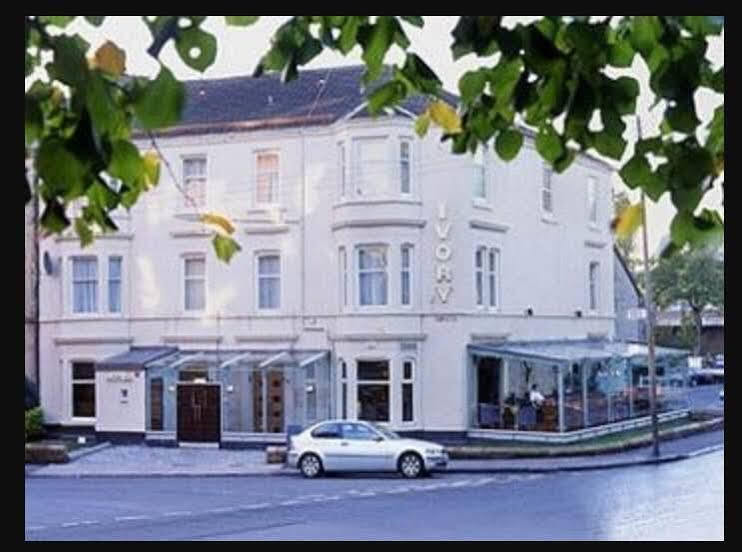 Oyo The Ivory Hotel Glasgow Extérieur photo